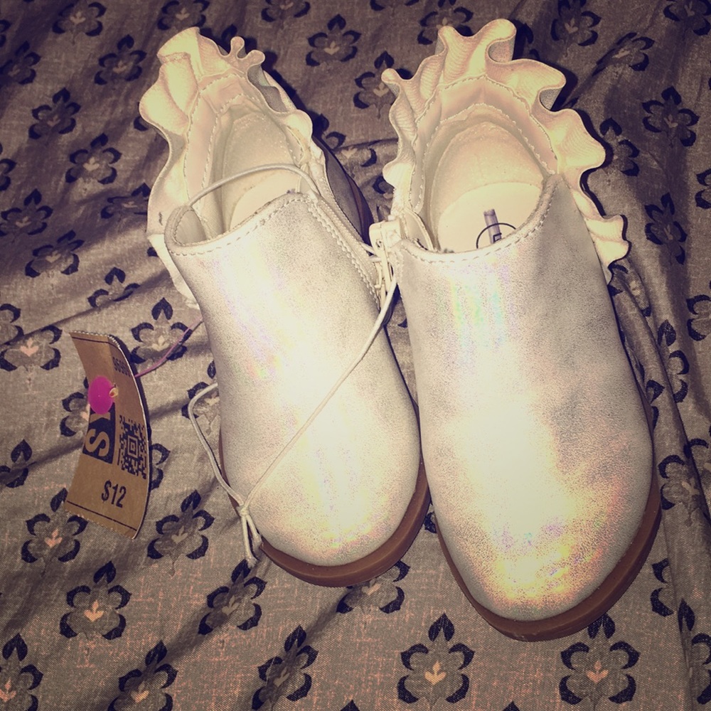 New kids shoes